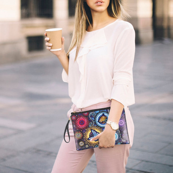 DIY Diamond Painting Handbag Special Shaped Cosmetic Storage Bag Wristlet Bags Diamond Painting Women Wallet Purse Craft Gift